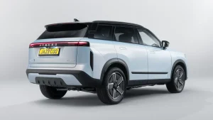 2026 Jaecoo J7 Full Hybrid Delivers 165kW and 53mpg - No Charging Cable Needed 1 Jaecoo J7