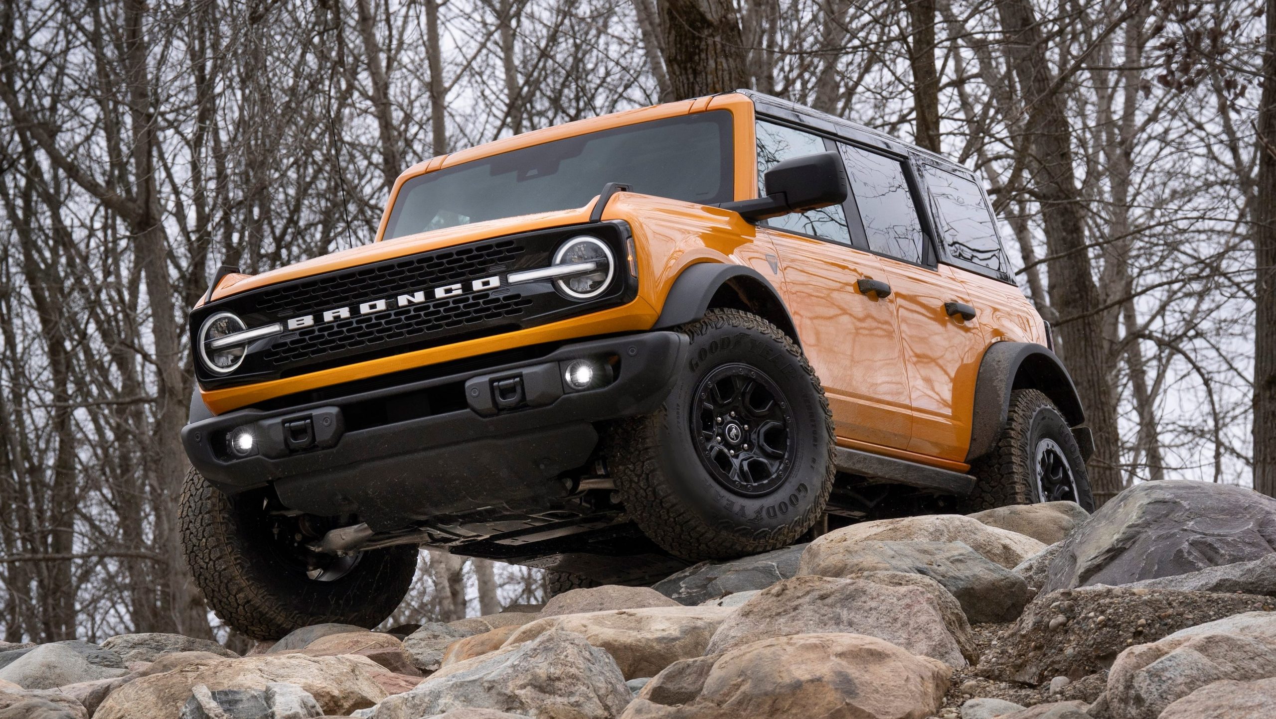 2026 Ford Bronco Brings Back Wildtrak as Badlands Package 8 2026 Ford Bronco Brings Back Wildtrak as Badlands Package